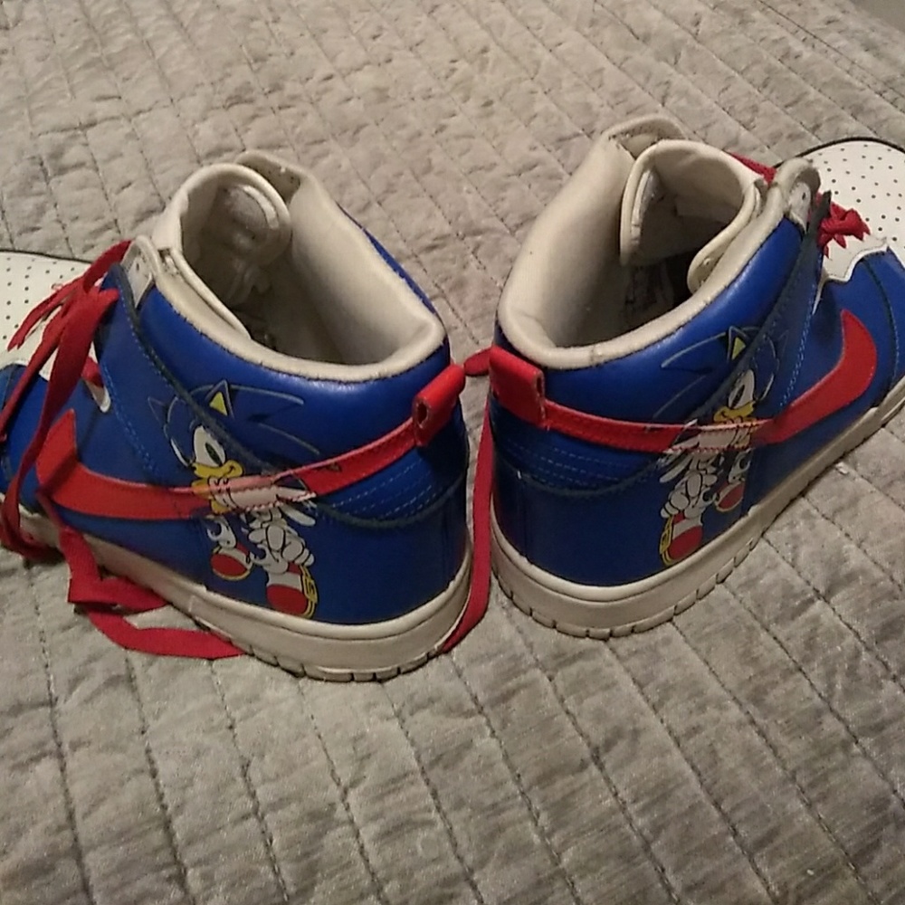Size 8 Sonic the Hedgehog Nike Dunk's
